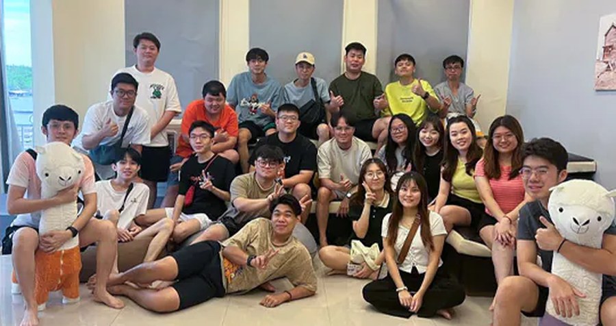 The 3FS Technology team together at a company outing