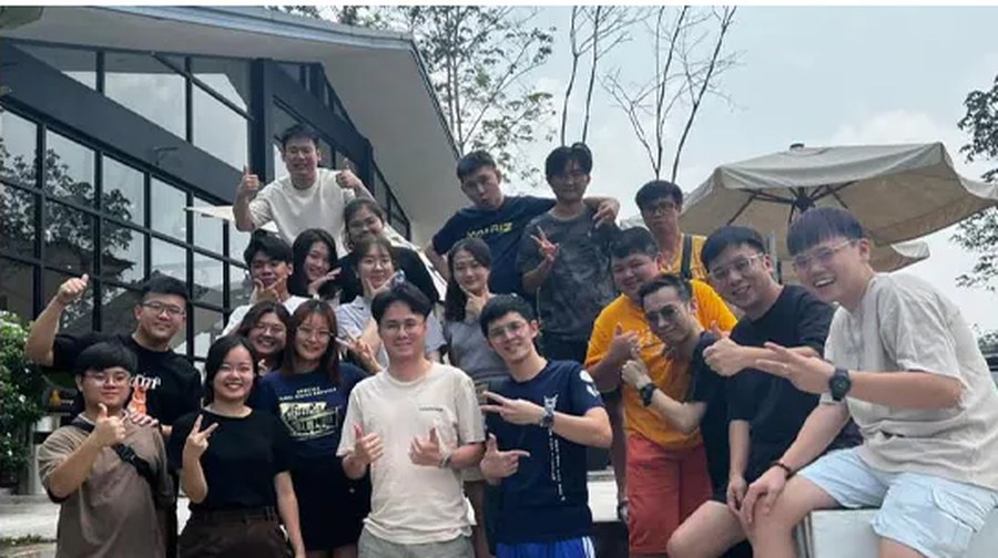 The 3FS Technology team outside the office
